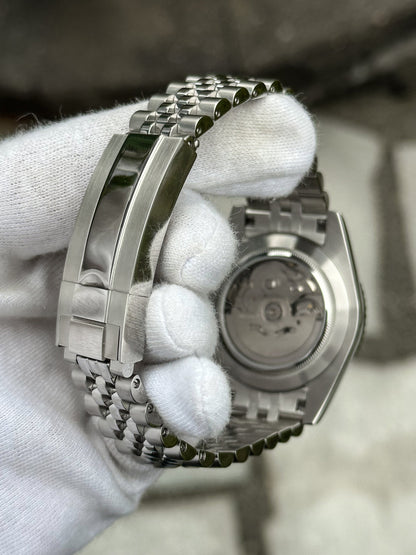 STEEL WHITE Roman Dial Steel Automatic – SEIKMOD LUX Edition